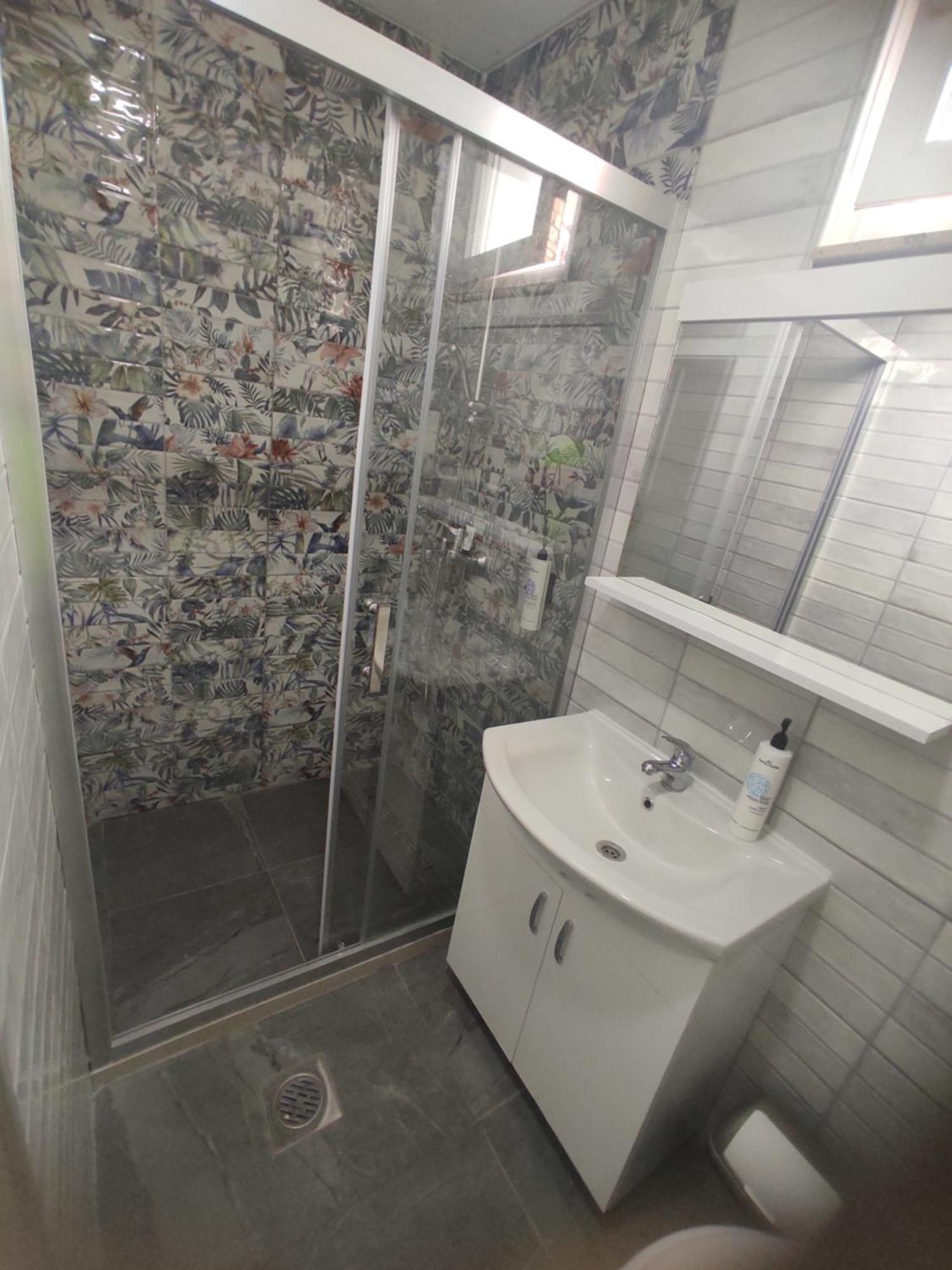 オフリドMadoxアパートメント 部屋 写真